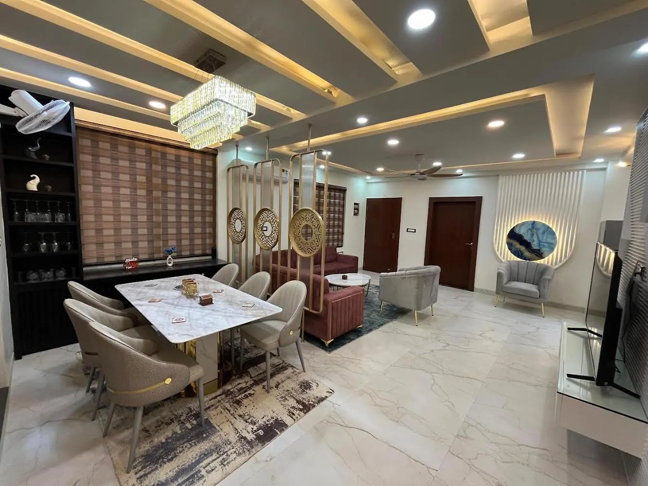 Apartment Luxury Stay Private Home With Jacuzzi & Pool Varanasi