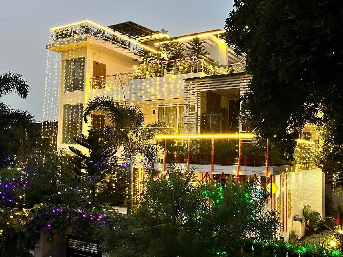 Apartment Luxury Stay Private Home With Jacuzzi & Pool Varanasi India